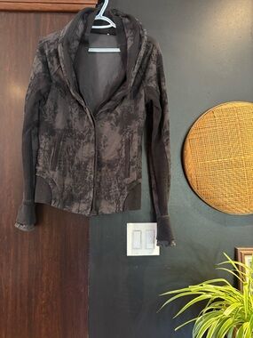 Lululemon back to class jacket